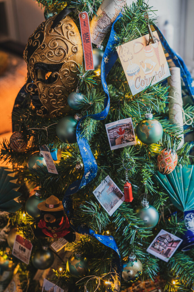 ornaments travelers christmas tree theme evolve blog