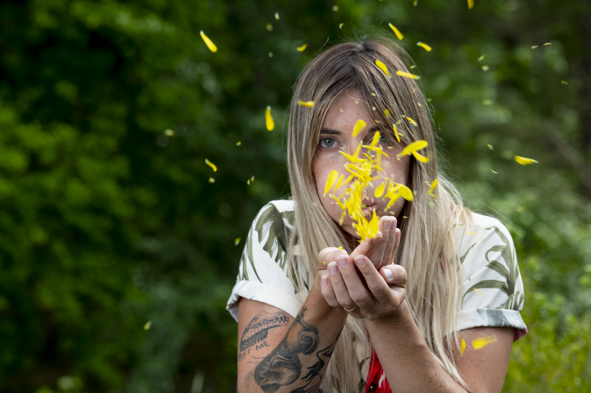 evolve-blog-simplify-for-spring-flowers evolve blog spring flowers simplify your apartment