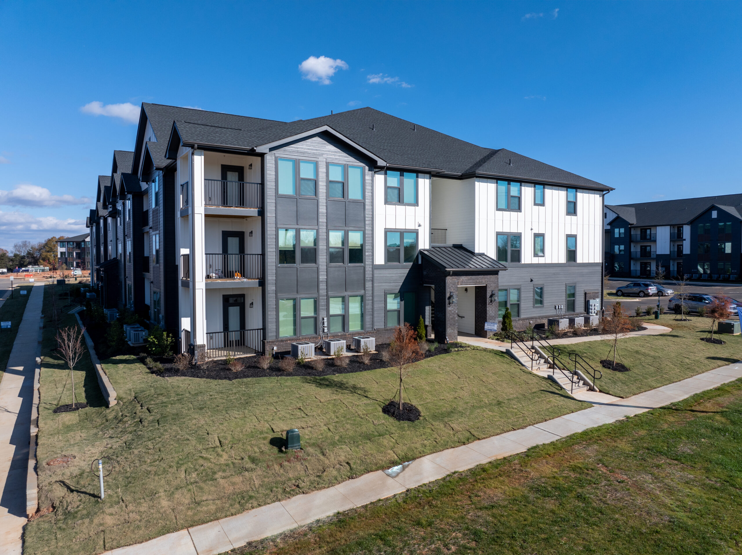 evolve-lake-norman-exterior Evolve Lake Norman building exterior on sunny day