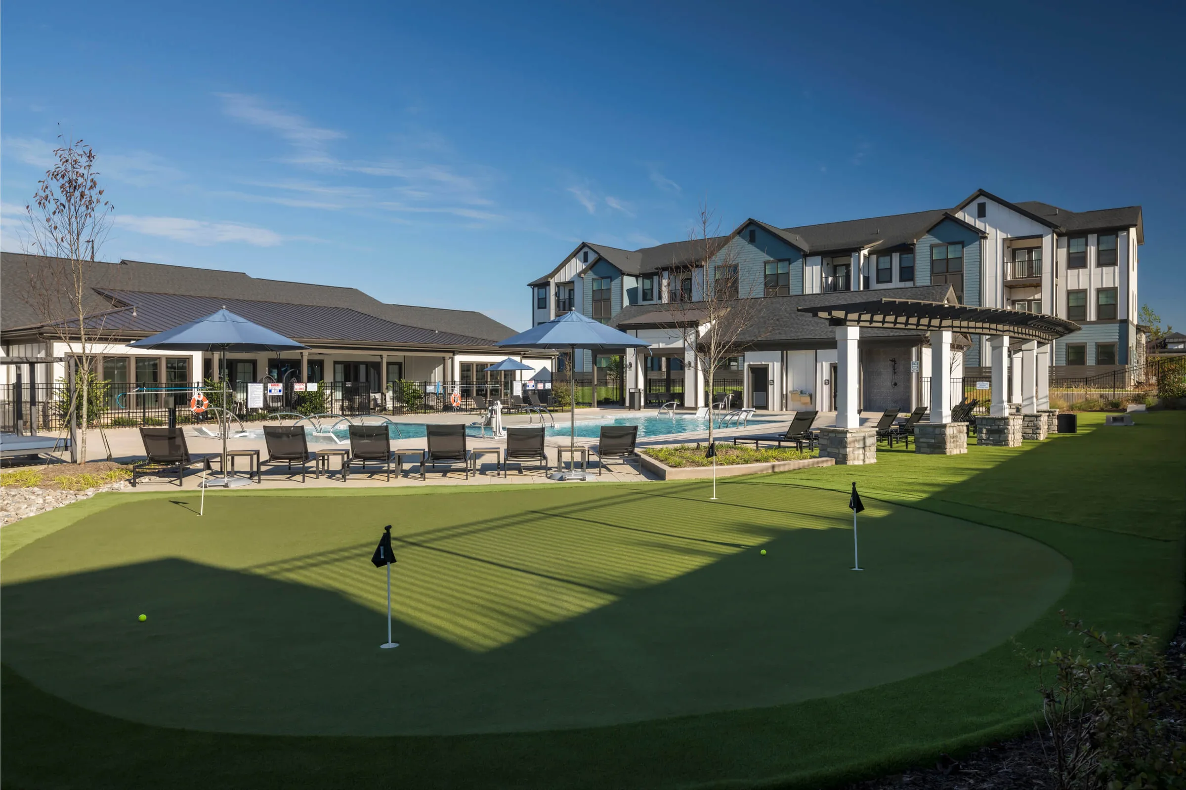 Evolve Deep River community putting green
