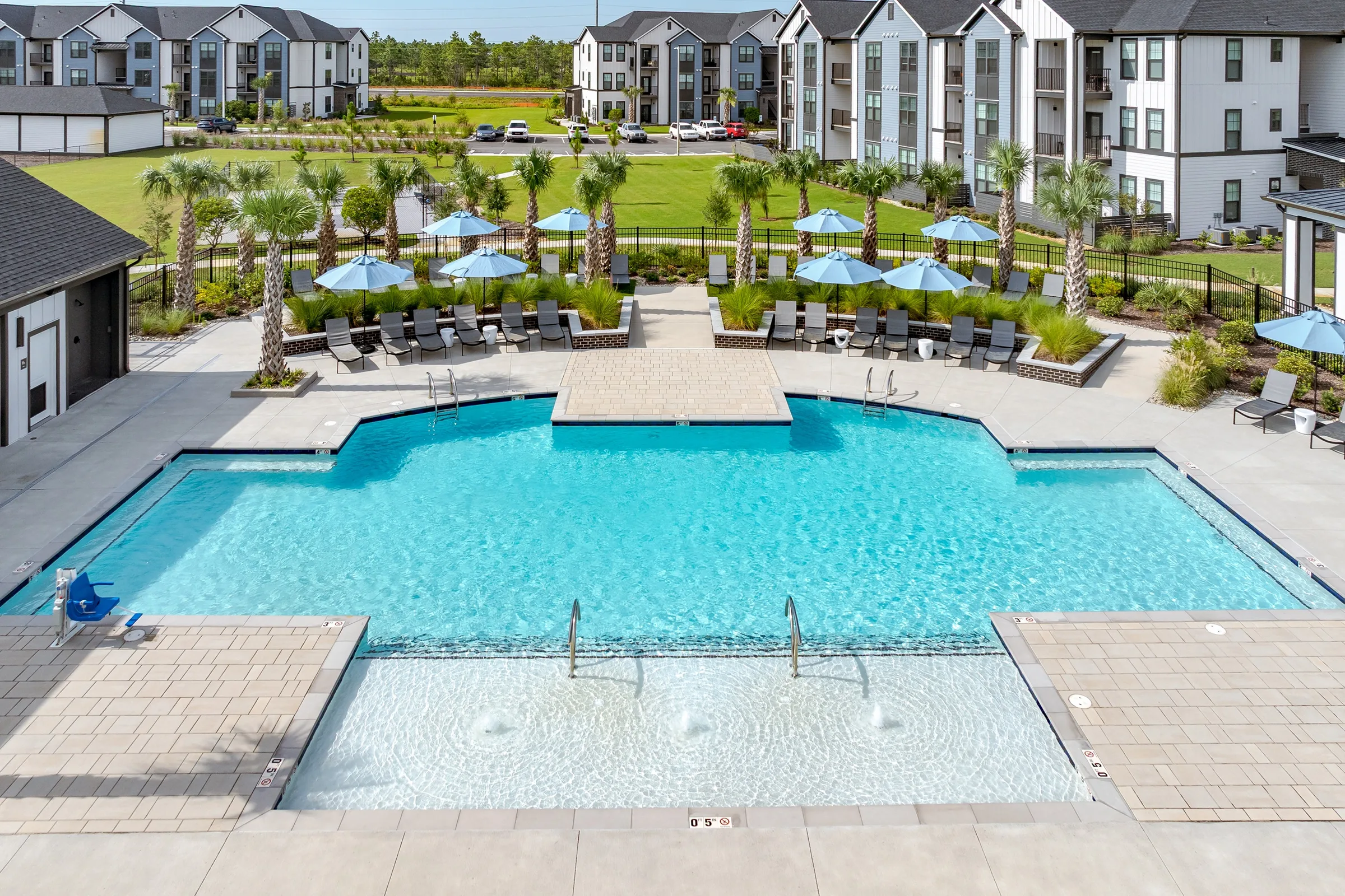 Evolve St James saltwater pool