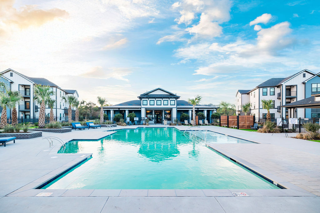 Evolve St. James Pool